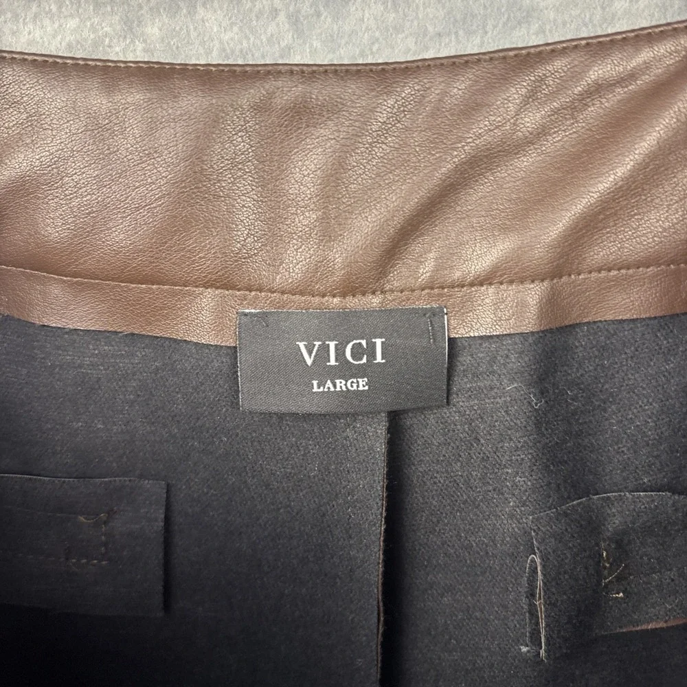 Vici Women's Faux Leather Shorts L Brown Ultra High Rise Cuffed Pleated Pockets